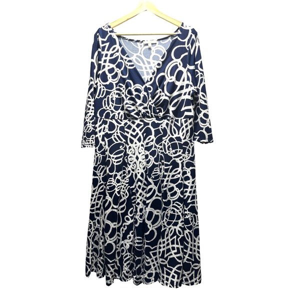 HAANI Stretchy Long Sheath Dress with Flared Bottom, Size 3X Women's - Picture 2 of 5